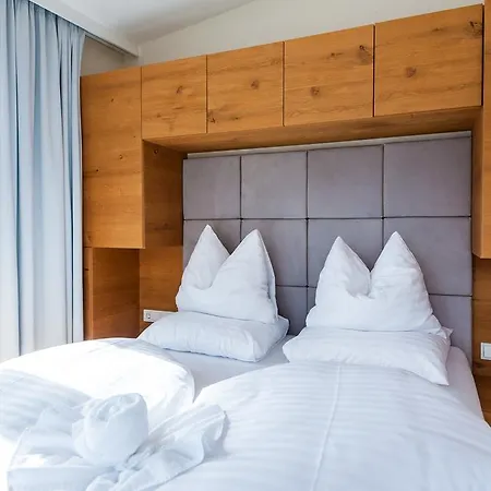 Living Max Hotel Zell am See