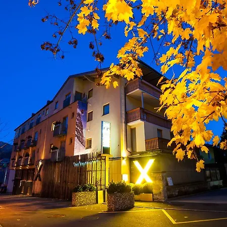 Hotel Living Max
