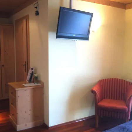 Hotel Living Max 4*