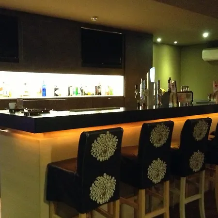 Living Max Hotel