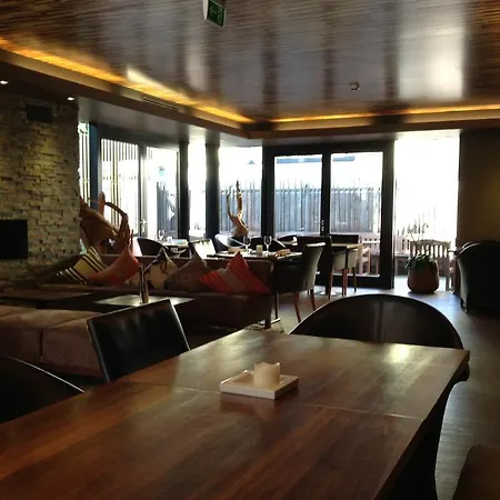 Hotel Living Max 4*