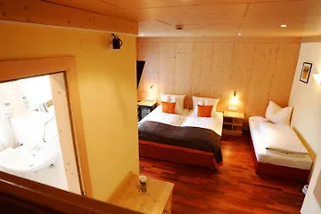 Living Max Hotel 4*